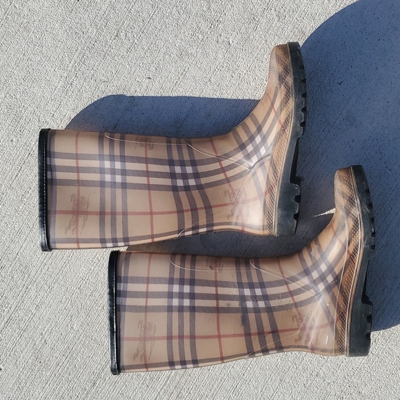 Burberry Rain Boots Made in Italy Size 9 - Picture 5 of 16